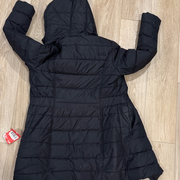 The North Face Fuchsia Lined Down/synth fill Puffer Jacket - Picture 4 of 12